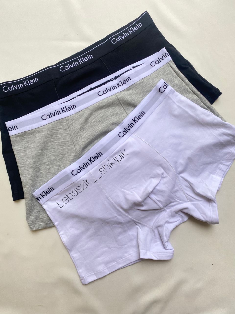 d36efb85-2a1e-4193-b28d-aa0a10858f05 شورت مردانه نیم پا کد۸۰۰۰ - Image 1