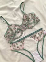 ست لباسزیر تورگلدوزی سبز برندانوشه(نوشه  پوش)کد889